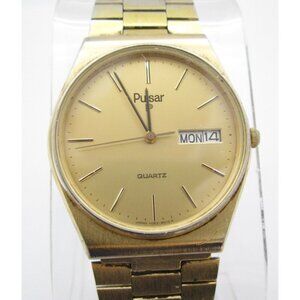 Vintage Pulsar Quartz WR Analog 33mm Round Watch (H982) "New Battery"